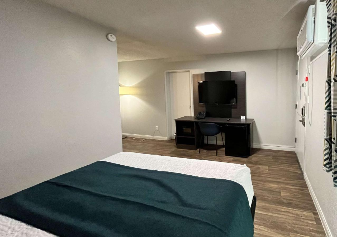 Motel 6 Las Vegas Nv Downtown Fremont St المظهر الخارجي الصورة